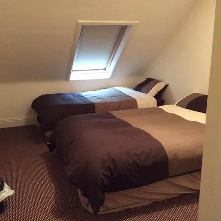 The Lough Отель типа 